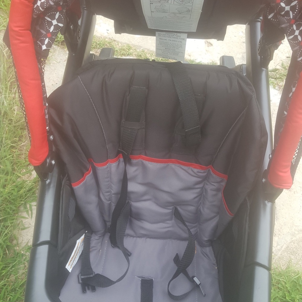 Double stroller - Picture 7 of 7